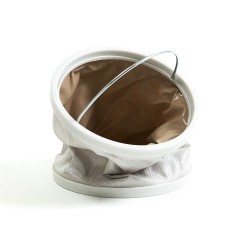 سطل ماء 