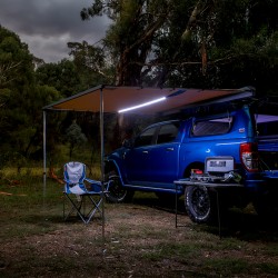 مظلة ARB 814407 بإضاءة 2.5× 2.5