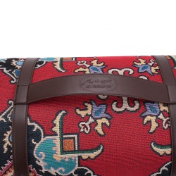 الرماية - فرشة بفتحة شبة النار - 290×300 سم - زخرفة حمراء