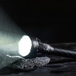 كشاف نايتكور MH40 Pro بقوة 3500 لومين | مدى إضاءة 1300 متر